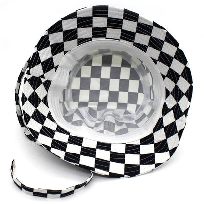 Classic Checkered Bucket Hat: Retro Style, Sun-Ready Shade