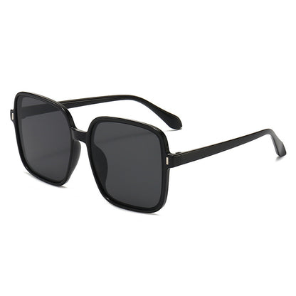 Chic Oversized Square Sunglasses - Trendy Frame, UV Protection, Fashionable